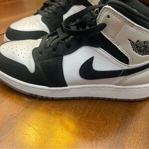 Nike Black and White High-Top Sneakers